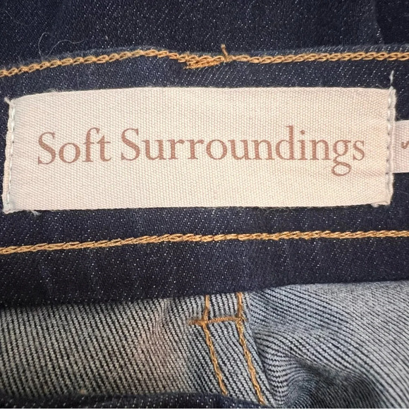 Soft Surroundings Ultimate Denim Relaxed Jean. Nightfall Wash. Size Small. - Picture 3 of 15